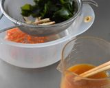 栄養の相性抜群♪わかめとトマトの卵炒め作り方1写真