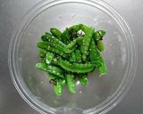 レンジで簡単☆絹さやの塩昆布ナムル。作り方3写真