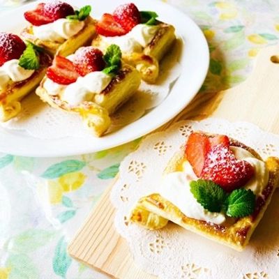 いちごパイ 冷凍パイシートで簡単！いちごパイ♡ by meg♡mog 【クックパッド