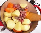 定番!新じゃがいもと新玉ねぎの肉じゃが作り方4写真