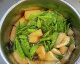 キヌサヤと油揚げの卵とじ作り方3写真
