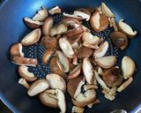 簡単!生椎茸と卵のポン酢炒め♪作り方2写真