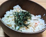 カニカマご飯で大人も満足♡夜食おにぎり作り方3写真