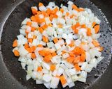 鳥ひき肉に春キャベツの味噌あんかけ丼作り方2写真