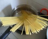 トマト・バジル・モッツァレラのパスタ作り方1写真