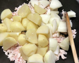 バターのコク旨♡じゃがいものそぼろ煮作り方3写真
