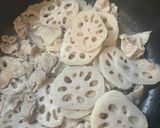 お弁当にも♡豚肉とレンコンの炒め煮作り方5写真
