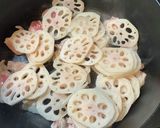 お弁当にも♡豚肉とレンコンの炒め煮作り方3写真