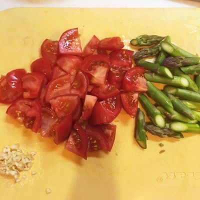 アスパラとトマトの卵炒め by Kameko 【クックパッド】 簡単おいしい