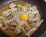 簡単ガチで目玉焼き丼！鶏テリ焼き作り方4写真