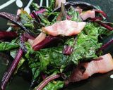 ビーツの葉とベーコンのにんにく炒め作り方4写真