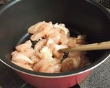 野菜たっぷり　チキンヌードルスープ作り方2写真