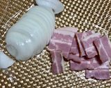 新じゃがと新玉のガーリックチーズ炒め作り方1写真