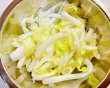 白菜♡カルボナーラ♡温泉卵乗せ♡作り方3写真