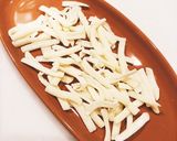 【冷凍保存】ピザ用チーズをパラパラ保存作り方3写真