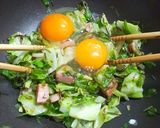 コシアブラ、キャベツ、卵などの簡単炒め物作り方6写真