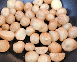 おばあちゃん直伝！小粒新じゃがの揚げ炒め作り方5写真