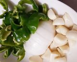 おつまみに♪鶏肉とピーマンのにんにく炒め作り方2写真