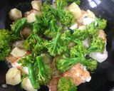 節約★鶏むね肉とじゃが芋のケチャマヨ炒め作り方9写真