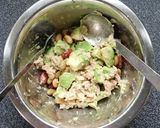 簡単ランチ☆アボカドとツナの豆サラダ丼作り方2写真