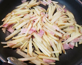 新じゃがとベーコンのしょうが炒め作り方3写真