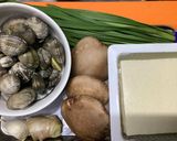旨辛♡アサリとニラ，豆腐のチゲ鍋♬作り方1写真