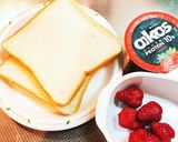 オイコスいちご使用♡ダブルいちごサンド♡作り方1写真