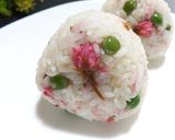 桜の花の塩漬けとグリンピースのごはん作り方11写真