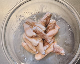 味つけは塩胡椒のみ！簡単手羽中の唐揚げ作り方3写真