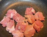 パン粉でカリカリ！　鶏もも肉のチーズ焼き作り方2写真