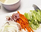 セロリたっぷり残り野菜やっつけスープ作り方1写真