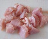 簡単♪鶏むね肉と豆苗のにんにく炒め作り方1写真
