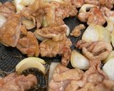 豚こま肉と新玉の甘辛ペッパー炒め*+作り方9写真