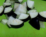 ひき肉と玉ねぎのソース炒め作り方1写真