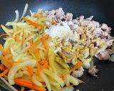 ☆豚こまでカレー春巻き♪作り方3写真