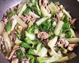 豚肉としろ菜の炒め煮作り方3写真