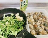 簡単♡アサリとキャベツの白ワイン蒸し作り方4写真