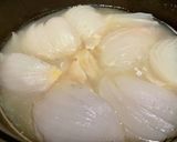 新玉ねぎと手羽元の煮込み作り方3写真