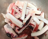 ボイルイカと胡瓜ともずくの梅にんにく和え作り方3写真