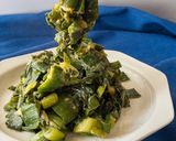 ２工程！新玉ねぎの緑部分で作る酢味噌和え作り方3写真