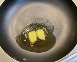豚コマにら玉丼作り方1写真