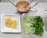 冷やし茹で豚のネギソースがけ（蒜泥白肉）作り方1写真