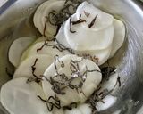 塩昆布でカンタン☆カブの千枚漬け作り方4写真