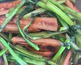 魚肉ソーセージとカブの葉の炒め物作り方3写真