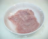さっぱり☆鶏むね肉と三つ葉の梅干和え作り方1写真