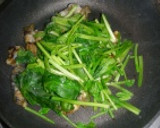 牡蠣とほうれん草の塩炒め作り方4写真