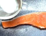 バター醬油ソースで鮭の米粉ムニエル作り方3写真
