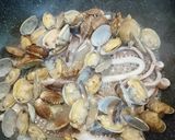 春キャベツと魚介のペペロンチーノ作り方7写真