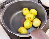 新じゃが・新玉葱の肉じゃが作り方2写真