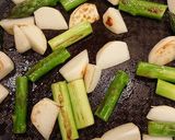 かぶら菜とアスパラガスのホットサラダ作り方3写真